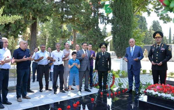 Polkovnik Babək Səmidlinin "Zəfər ordeni" ailəsinə verildi - FOTO