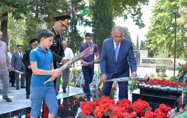 Polkovnik Babək Səmidlinin "Zəfər ordeni" ailəsinə verildi - FOTO