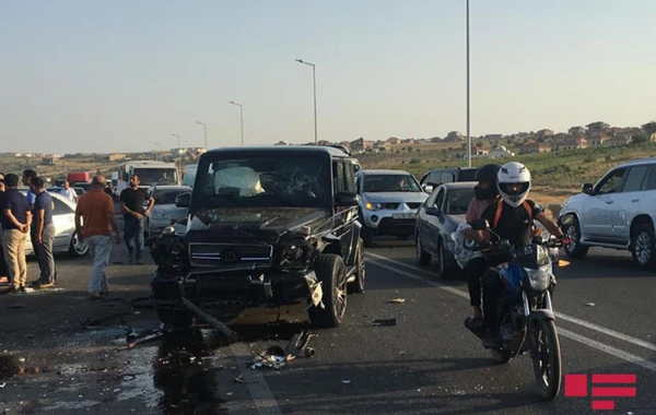 “Qurtuluş-93” MTK rəhbərinin həyat yoldaşı qəza törətdi, xəsarət alanlar var - FOTO