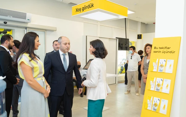 Yelo Bank открыл филиал "28 Мая" в новом концепте - ФОТО