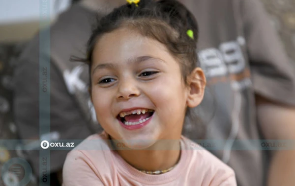 Bir foto ilə məşhurlaşan ana-baladan üzücü xəbər: “İntihar etməyi düşünürəm” - FOTO