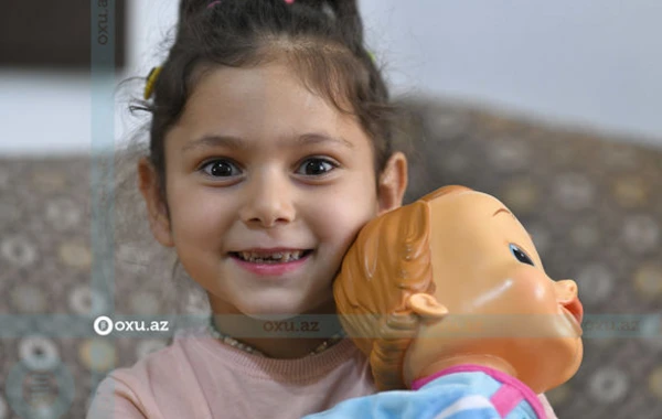Bir foto ilə məşhurlaşan ana-baladan üzücü xəbər: “İntihar etməyi düşünürəm” - FOTO