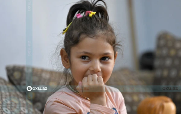 Bir foto ilə məşhurlaşan ana-baladan üzücü xəbər: “İntihar etməyi düşünürəm” - FOTO