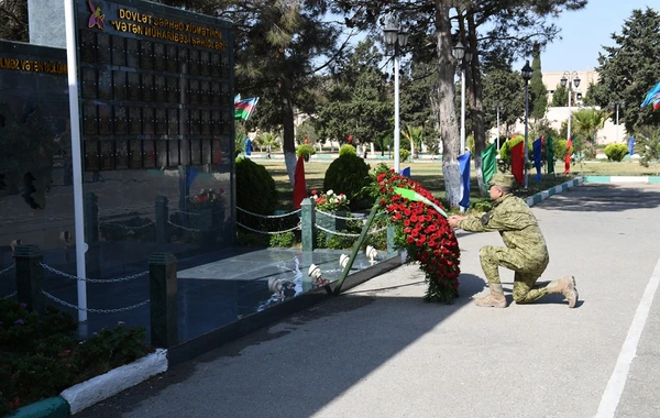 Azərbaycan sərhədçilərinə orden və medallar təqdim edilib - FOTO
