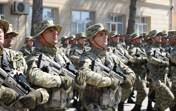 Azərbaycan sərhədçilərinə orden və medallar təqdim edilib - FOTO