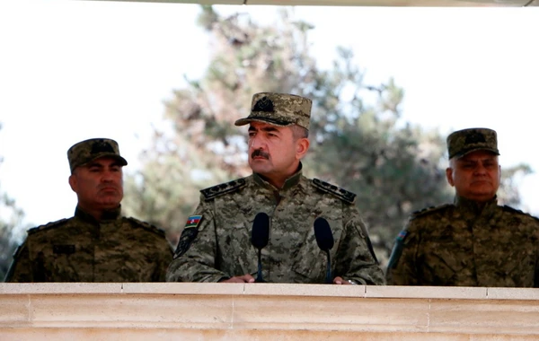 Azərbaycan sərhədçilərinə orden və medallar təqdim edilib - FOTO