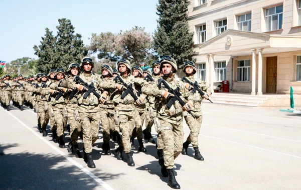 Azərbaycan sərhədçilərinə orden və medallar təqdim edilib - FOTO