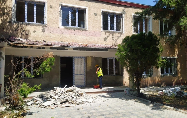 Ermənilərin Ağdamda dağıtdığı evlər tam hazır vəziyyətdə sahiblərinə verilir - FOTO