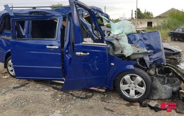 Azərbaycanda ağır yol qəzası baş verib, 5 ölü, 2 yaralı var - FOTO