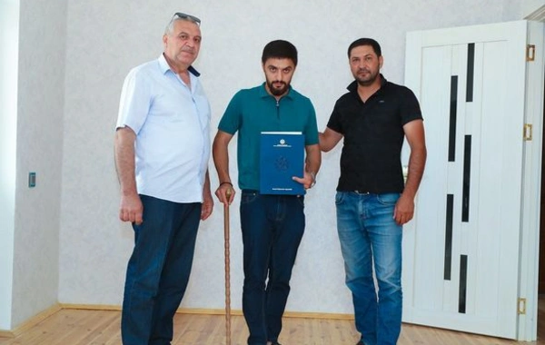 Bir qrup şəhid ailəsi və müharibə əlilinə ev verildi - FOTO