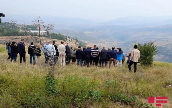 Xarici diplomatlar Şuşada Cıdır düzündə olublar - FOTO