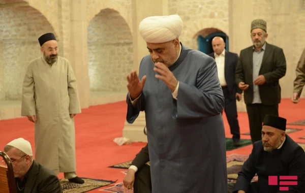 Din xadimləri Şuşada Yuxarı Gövhər Ağa məscidində namaz qılıblar - FOTO