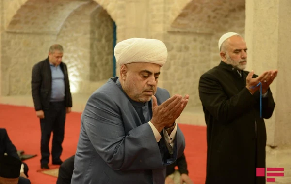 Din xadimləri Şuşada Yuxarı Gövhər Ağa məscidində namaz qılıblar - FOTO