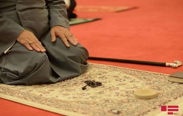 Din xadimləri Şuşada Yuxarı Gövhər Ağa məscidində namaz qılıblar - FOTO