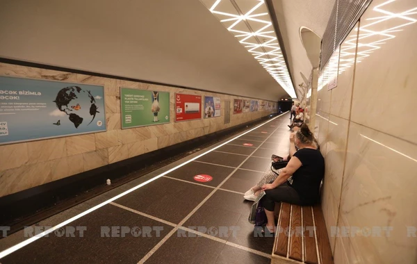 Polis Bakı metrosunda maska reydi keçirdi - FOTO