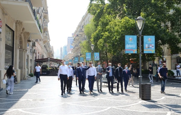 Tbilisi meri Bakını gəzib - FOTO