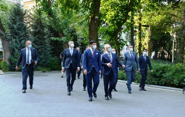 Tbilisi meri Bakını gəzib - FOTO