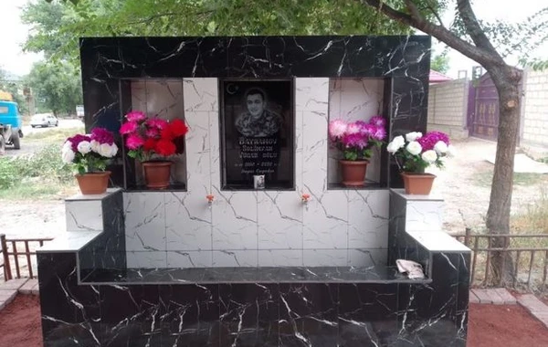 Vətən müharibəsi şəhidinin xatirəsi Gürcüstanın Qardabani rayonunda əbədiləşdirildi - FOTO