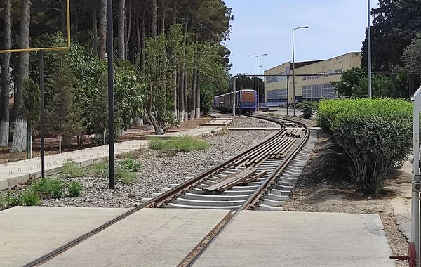 Bakıya yeni metro qatarı gətirildi - FOTO