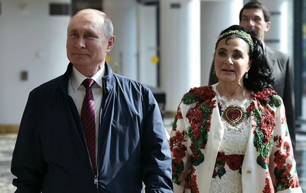 Putinlə mübahisədən çəkinməyən milyarder xanımı... - FOTO