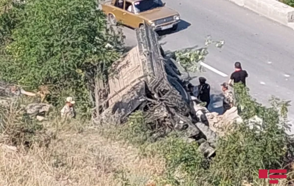 В Гёйгёле разбился автомобиль с военнослужащими, пострадали 15 человек - ФОТО