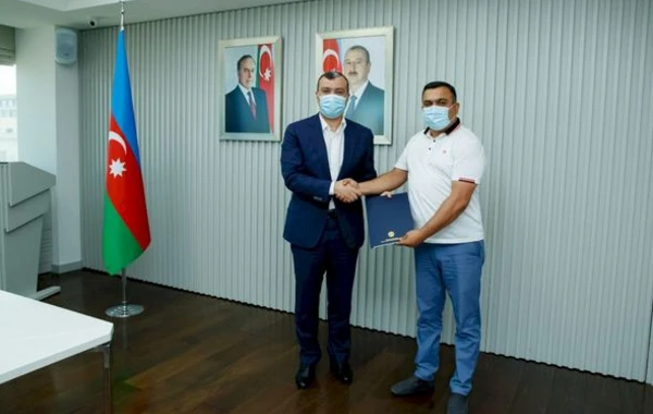 Vətən müharibəsi iştirakçıları olan jurnalistlər nazirlə görüşdü - FOTO
