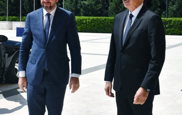 İlham Əliyev və Şarl Mişel birgə işçi nahar ediblər - FOTO