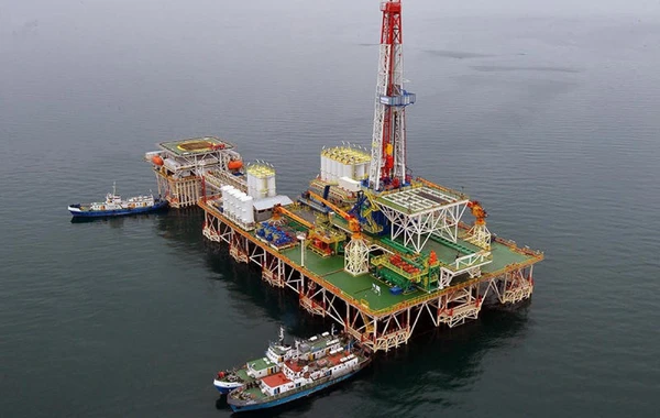 SOCAR "Bulla-dəniz" yatağında yüksək debitli quyunu istismara qəbul etdi