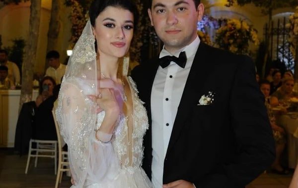 Vəfa Zeynalovanın qızının toyu oldu - FOTO