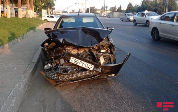 Автомобиль свадебного кортежа устроил ДТП, есть пострадавшие - ФОТО