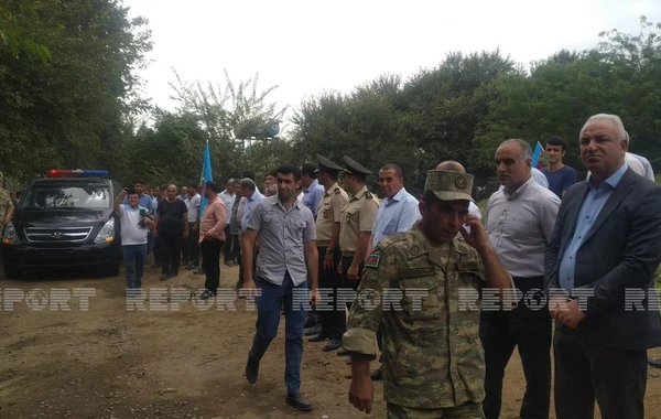 Snayperlə vurulan şəhid Fərman Yaqublu dəfn edildi - YENİLƏNİB - FOTO