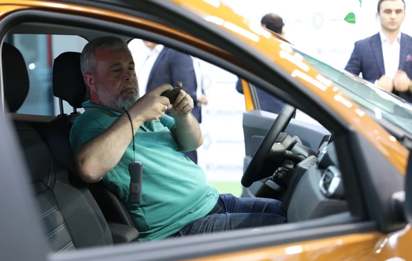 Azərbaycanda tam yeni Renault Duster avtomobili təqdim olunub - FOTO