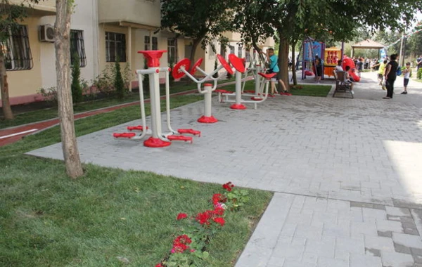 В Баку благоустроен еще один двор - ФОТО