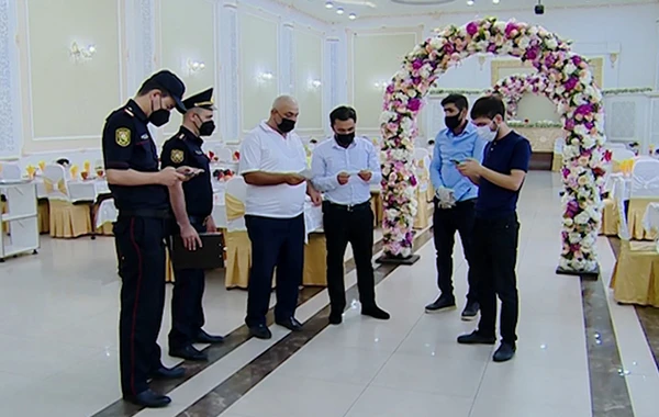 Dünən 2 minə yaxın şəxs toya buraxılmayıb
