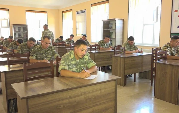 Naxçıvanın taqım, bölük, batareya komandirləri və müavinləri ilə toplantılar keçirildi - VİDEO