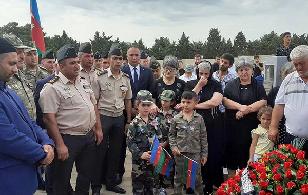 Şəhid zabitin anım günü qeyd edilib - FOTO