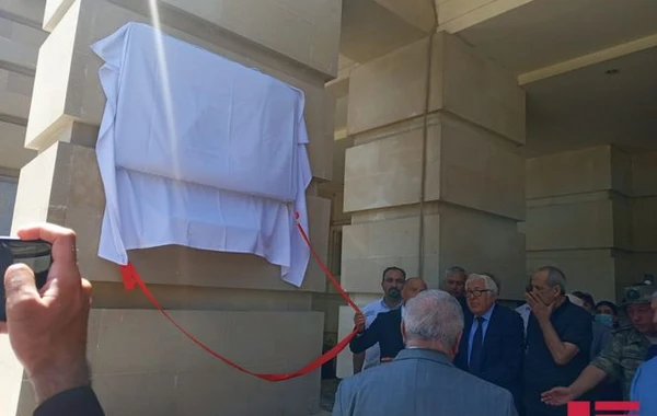Amaliya Pənahovanın barelyefinin açılışı olub - FOTO