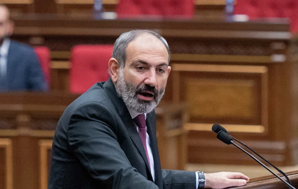 Paşinyan yeni müdafiə naziri təyin etdi - FOTO