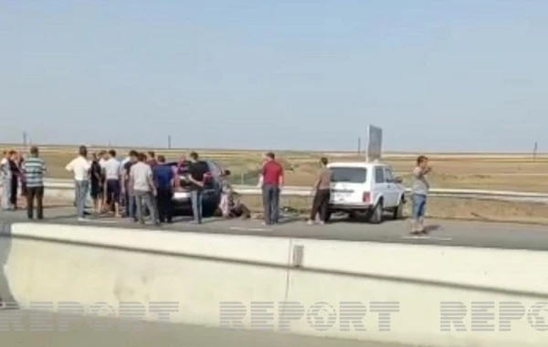 Cəlilabadda gəlin maşını qəzaya düşüb, xəsarət alan var - FOTO