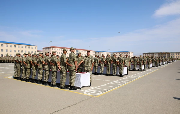 Əlahiddə Ümumqoşun Orduda gənc əsgərlərin andiçmə mərasimi keçirilib - FOTO/ VİDEO