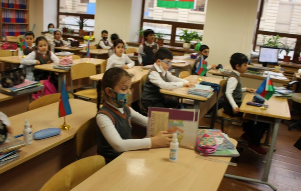 Bu gündən şagirdlərin yerdəyişməsinə başlanılır