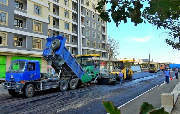 Bakının Bəhruz Nuriyev küçəsi əsaslı təmir olunur - FOTO