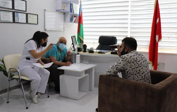 Dünya şöhrətli azərbaycanlı həkimlər Bakıda qaziləri müayinə edirlər - FOTO