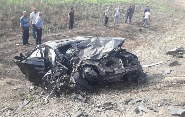 Kürdəmirdə 3 “Hyundai” toqquşub - 6 nəfər xəsarət alıb - FOTO