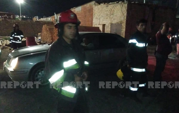 Bakıda "Taxta bazarı"nda yanğın baş verib - FOTO