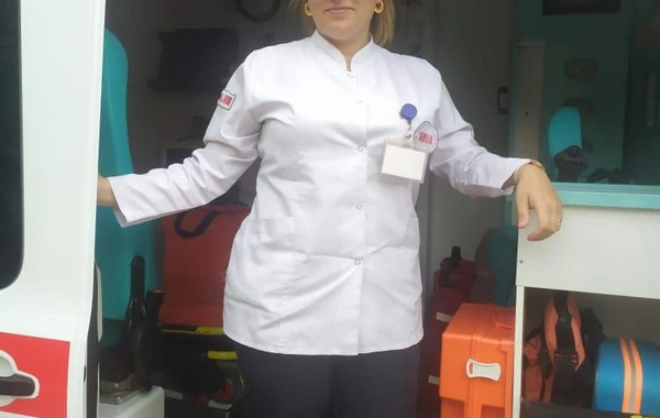 Nabranda vətəndaşın ürəyini 25 dəqiqə masaj edib xilas edən xanım həkim danışdı - FOTO