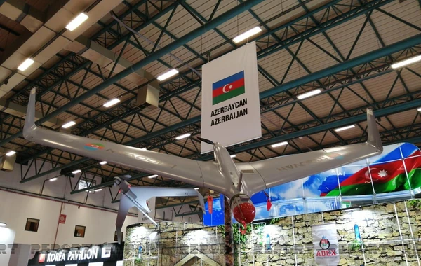 Türkiyədə beynəlxalq sərgidə nümayiş olunan Azərbaycan silahları - FOTO