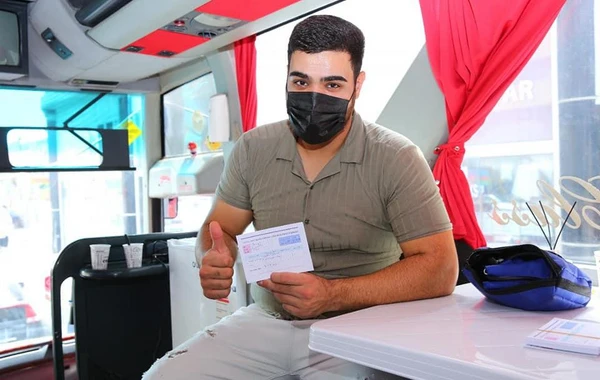 TƏBİB səyyar avtobuslarda peyvəndlənməyə start verdi - FOTO