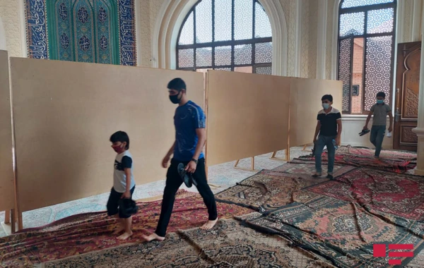 Gəncənin İcra başçısı Aşura günü "İmamzadə"yə gedib - FOTO