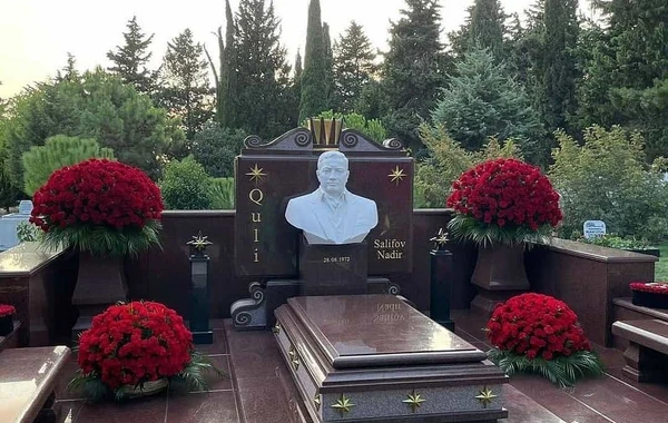 "Lotu Quli"nin qəbirüstü abidəsi hazırlanıb - FOTO